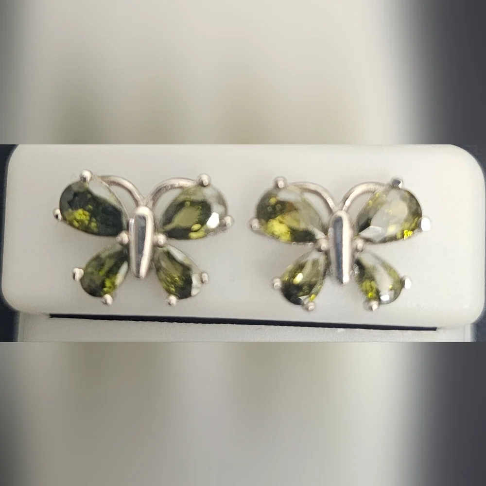 925 Sterling Silver Green Gem Stones Butterfly/ Dragonfly Post Back Earrings NEW